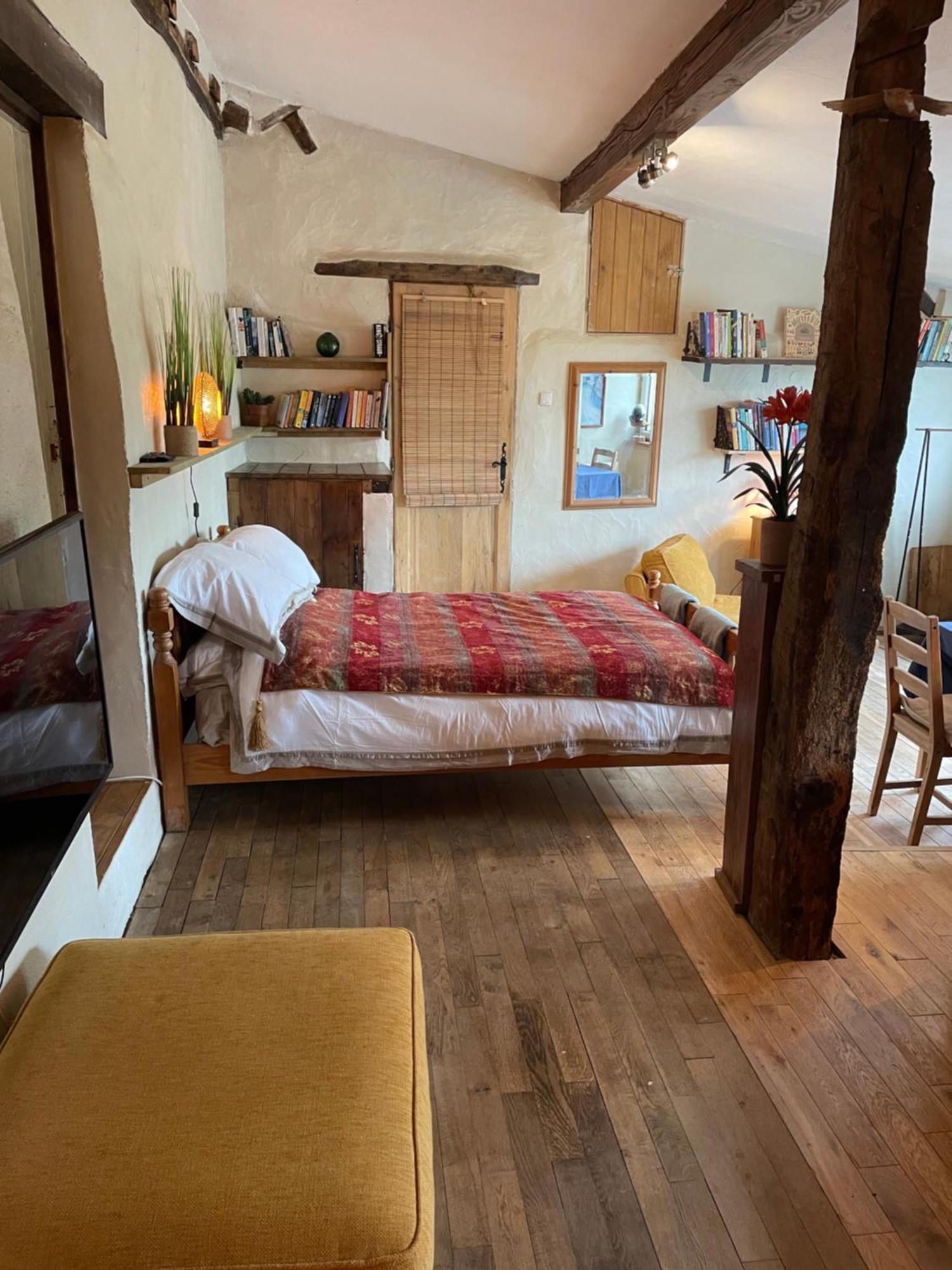 Delightful French Rustic Studio Jumilhac-le-Grand Kültér fotó